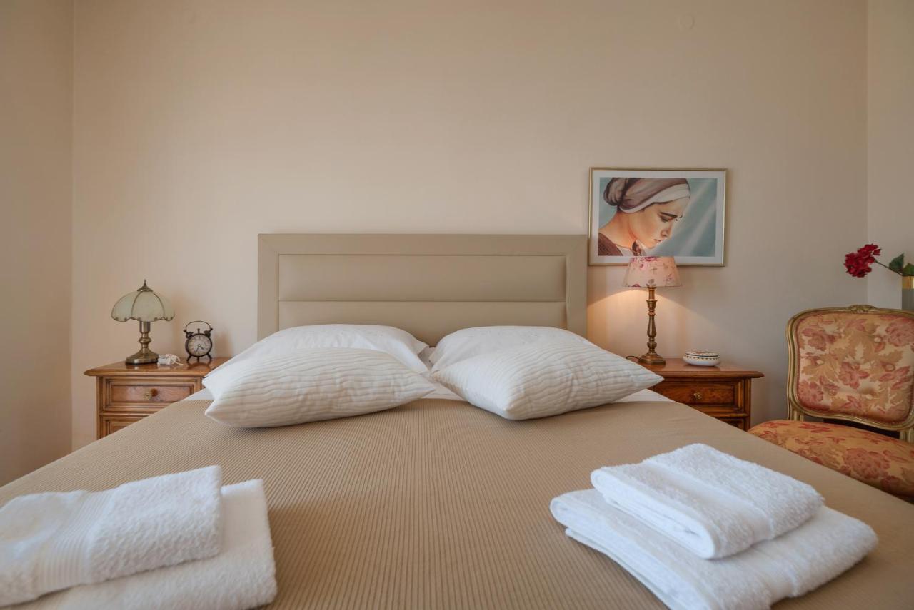 Idis Luxury Apartment ポドストラナ エクステリア 写真