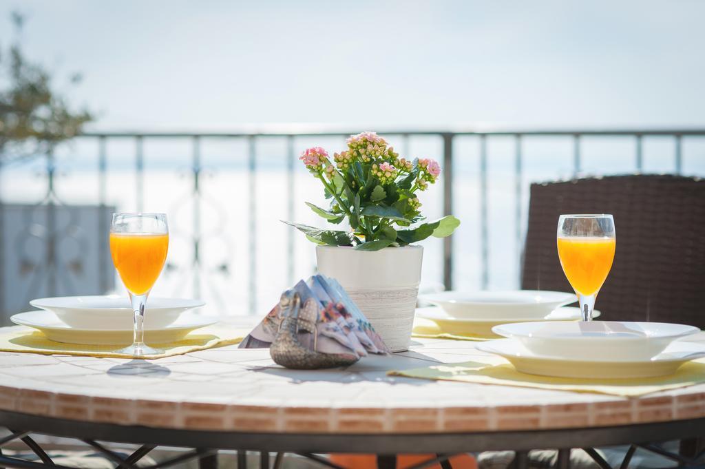 Idis Luxury Apartment ポドストラナ エクステリア 写真